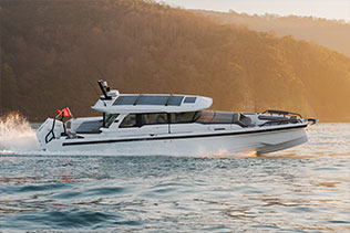 Axopar 38 Cross Cabin